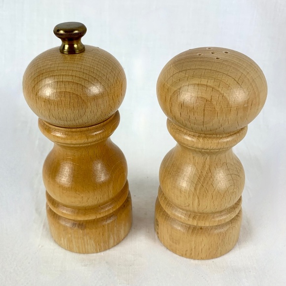 PEUGEOT Salt Shaker Pepper Mill Grinder Set Light Natural Wood Grain 5 in Wooden - Picture 1 of 10